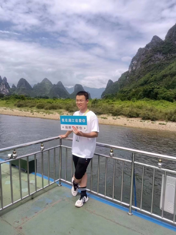 决胜时刻的第一张照片--衡阳闪婚服务中心